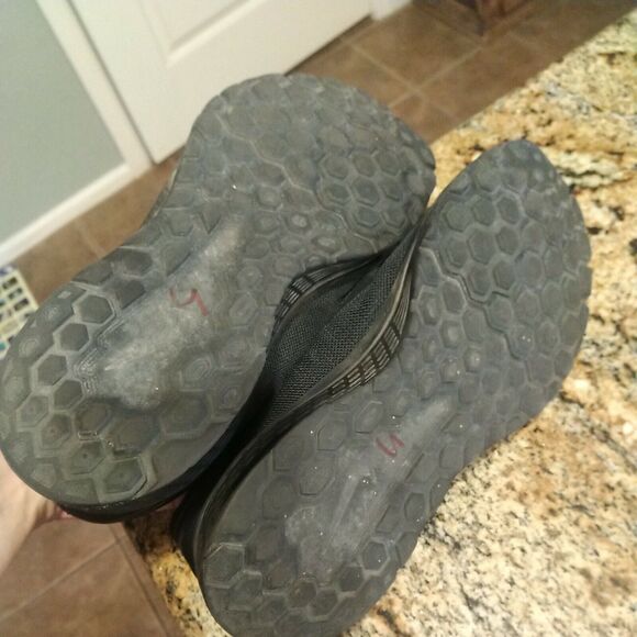 Nike Mens FS Lite Run 4 852435-003 Black Road Running Shoes Lace Up Size 10.5 - Picture 12 of 12